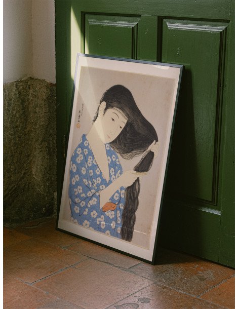 Woman Combing Her Hair - Goyo Hashiguchi